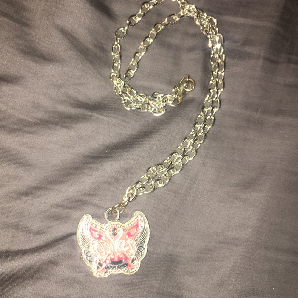 Divas Championship necklace